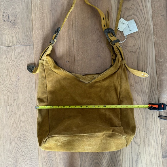 NWT Free people large suede hobo bag - Picture 5 of 7